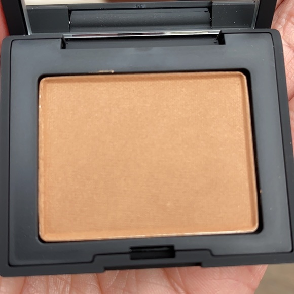 Nars bronzing powder and Afterglow Lip balm. - Picture 6 of 8